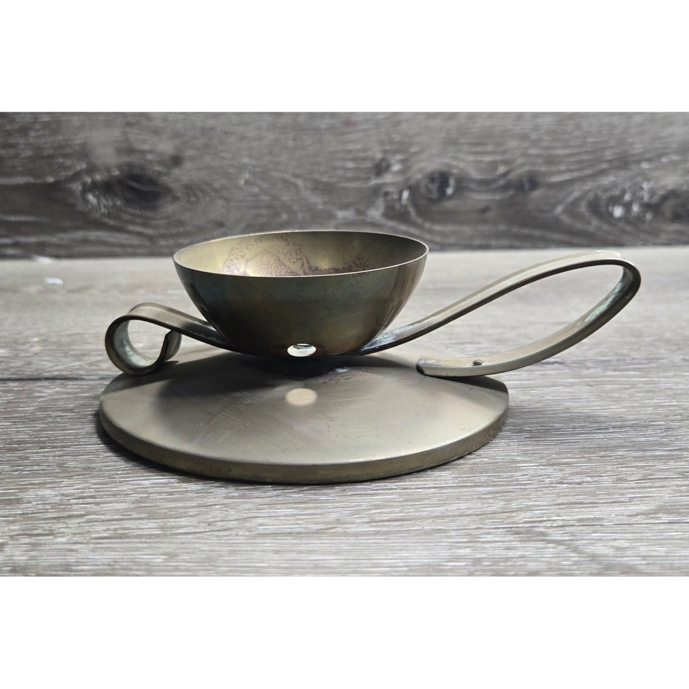 Vintage Brass Chamberstick Candle Holder Loop Handle Drip Pan Finger Ring Decor